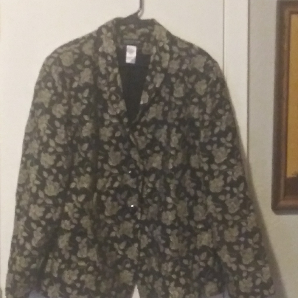 Blazer. Black and gold. Very elegant, just in time
